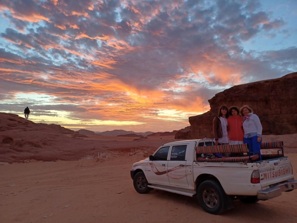Falling Stars Camp Wadi Rum Zewnętrze zdjęcie